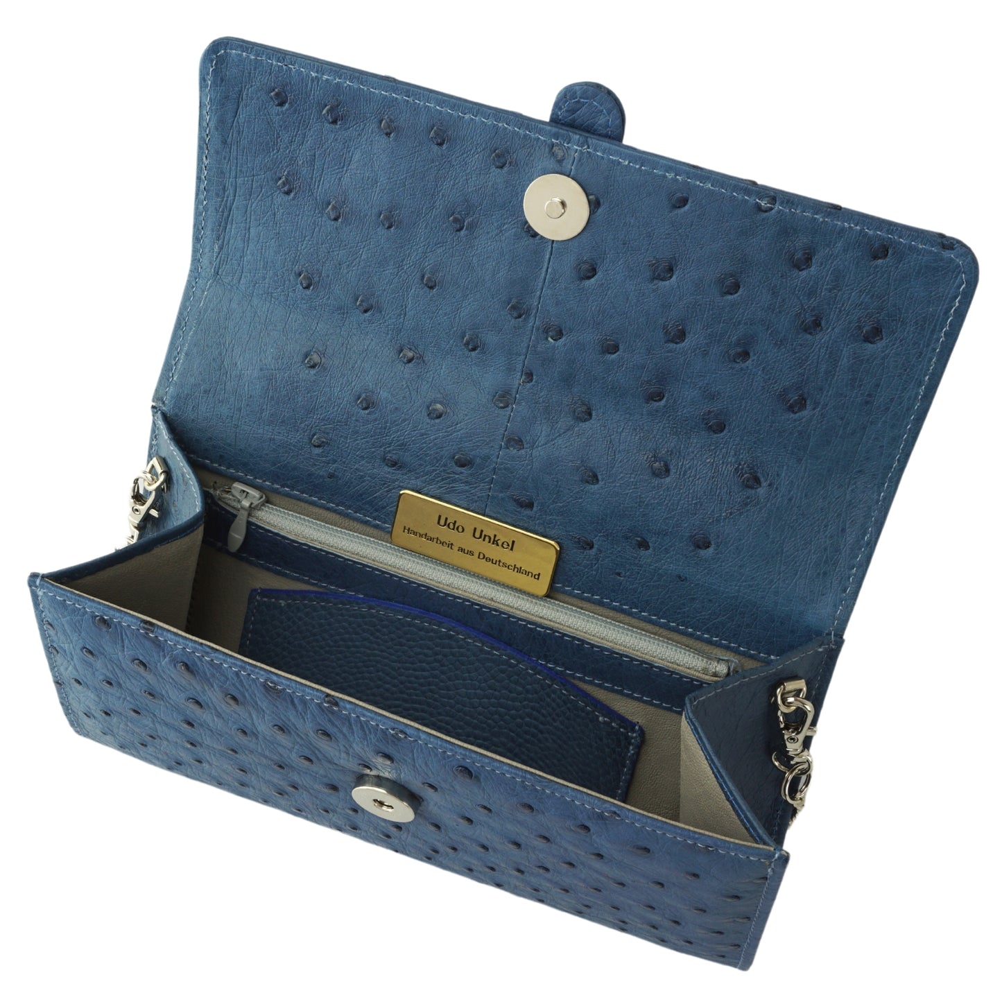 Handtasche "Die Clutch" in Hellblau mit silberfarbenen Details & Schulterriemen